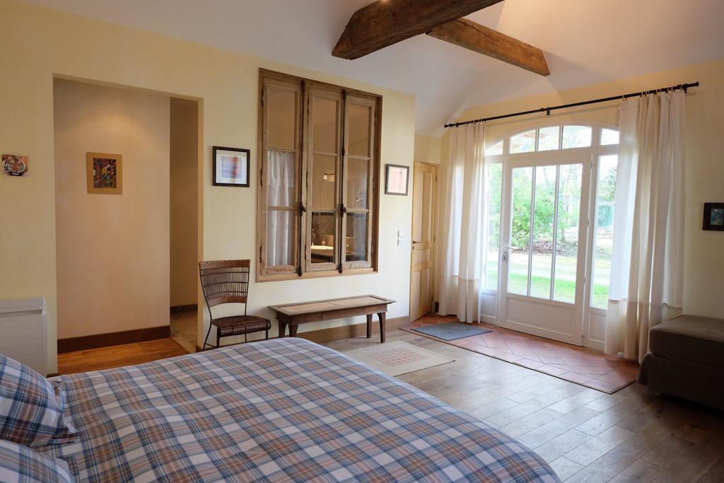 Chateau Du Beugnon Bed & Breakfast Tigné Cameră foto